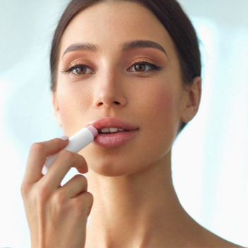 /storage/photos/1/LIP-CARE.jpg